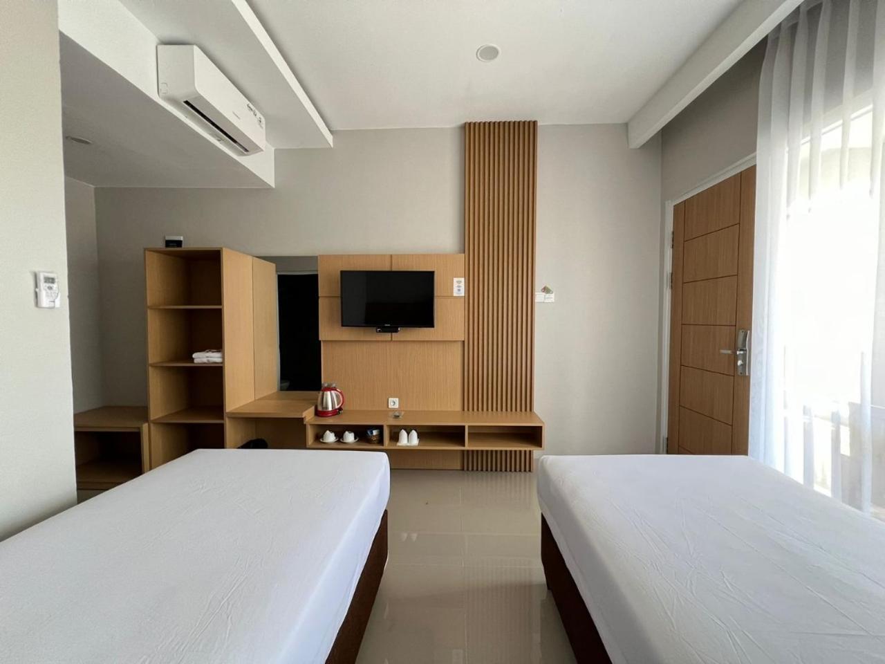 Hotel Century Pangandaran Eksteriør bilde